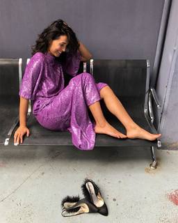 Caterina Balivo feet photo thumbnail