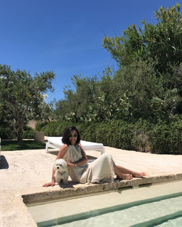 Caterina Balivo feet photo thumbnail