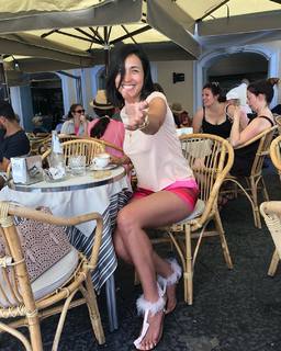 Caterina Balivo feet photo thumbnail