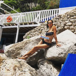 Caterina Balivo feet photo thumbnail