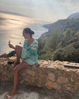 Caterina Balivo feet photo thumbnail