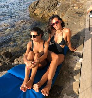 Caterina Balivo feet photo thumbnail