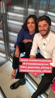 Caterina Balivo feet photo thumbnail