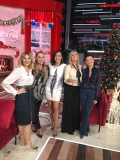 Caterina Balivo feet photo thumbnail