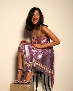 Caterina Balivo feet photo thumbnail
