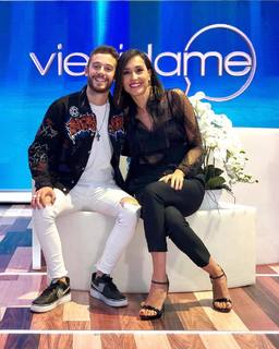 Caterina Balivo feet photo thumbnail