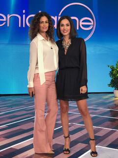 Caterina Balivo feet photo thumbnail