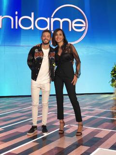 Caterina Balivo feet photo thumbnail