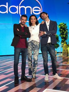 Caterina Balivo feet photo thumbnail