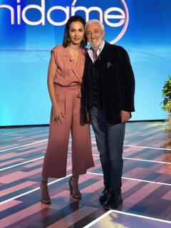 Caterina Balivo feet photo thumbnail