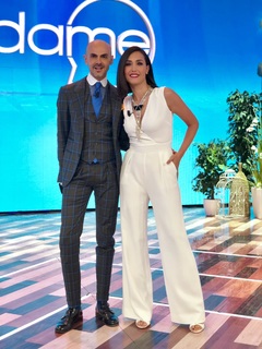 Caterina Balivo feet photo thumbnail