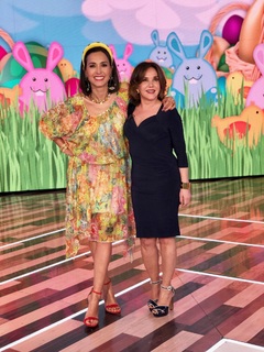 Caterina Balivo feet photo thumbnail