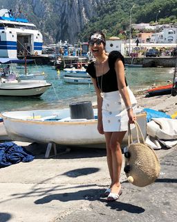 Caterina Balivo feet photo thumbnail