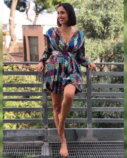 Caterina Balivo feet photo thumbnail