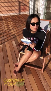 Caterina Balivo feet photo thumbnail