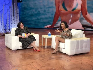 Caterina Balivo feet photo thumbnail