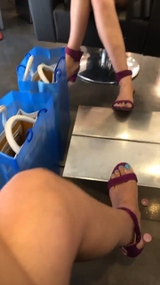 Caterina Balivo feet photo thumbnail