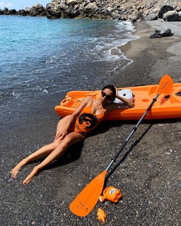 Caterina Balivo feet photo thumbnail