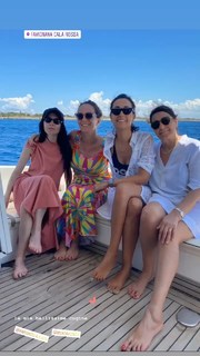 Caterina Balivo feet photo thumbnail