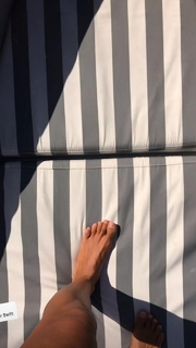 Caterina Balivo feet photo thumbnail