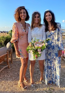 Caterina Balivo feet photo thumbnail