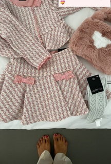 Caterina Balivo feet photo thumbnail