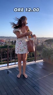 Caterina Balivo feet photo thumbnail