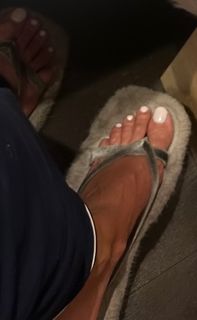 Caterina Balivo feet photo 19