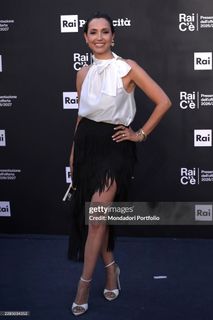 Caterina Balivo feet photo 19