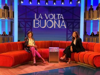 Caterina Balivo feet photo 8
