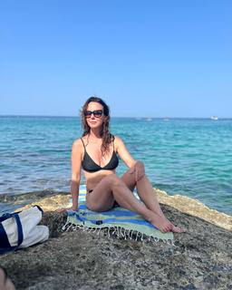 Caterina Guzzanti feet photo 9