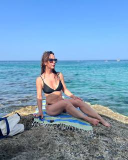 Caterina Guzzanti feet photo 8