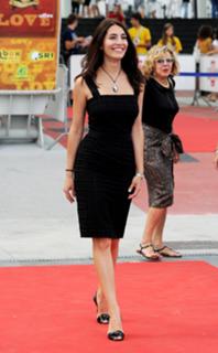 Caterina Murino feet photo thumbnail