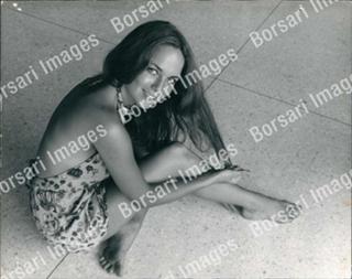 Catherine Bach feet photo thumbnail