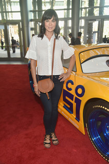Catherine Bell feet photo thumbnail