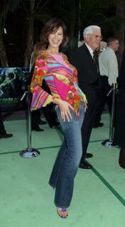 Catherine Bell feet photo thumbnail