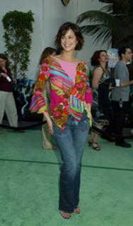 Catherine Bell feet photo thumbnail