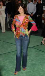 Catherine Bell feet photo thumbnail