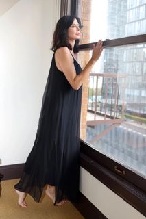 Catherine Bell feet photo 6