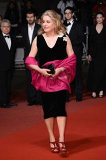 Catherine Deneuve feet photo thumbnail