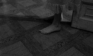 Catherine Deneuve feet photo thumbnail