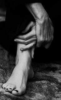 Catherine Deneuve feet photo thumbnail