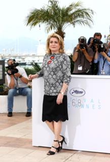 Catherine Deneuve feet photo thumbnail