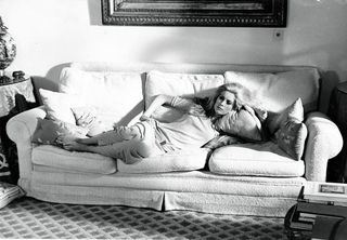 Catherine Deneuve feet photo thumbnail