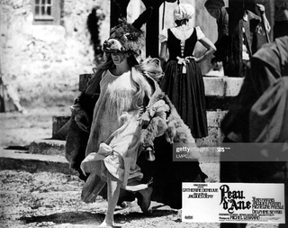 Catherine Deneuve feet photo thumbnail