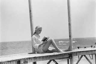 Catherine Deneuve feet photo thumbnail
