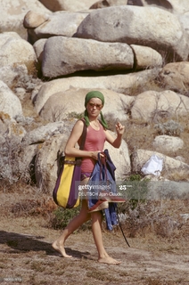 Catherine Deneuve feet photo thumbnail