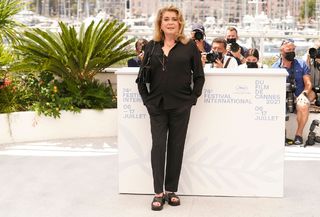 Catherine Deneuve feet photo thumbnail