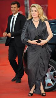 Catherine Deneuve feet photo thumbnail