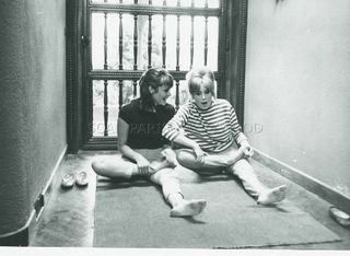 Catherine Deneuve feet photo thumbnail